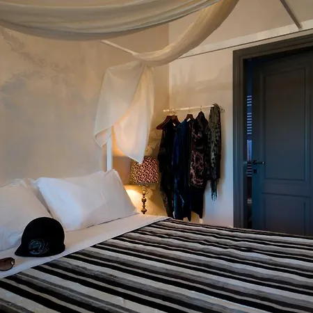 Casadodici 住宿加早餐酒店